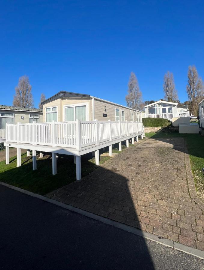 Anchors Rest - Family Caravan - Haven Lytchett Minster Buitenkant foto
