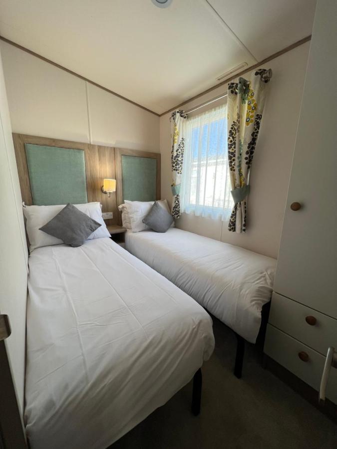 Anchors Rest - Family Caravan - Haven Lytchett Minster Buitenkant foto