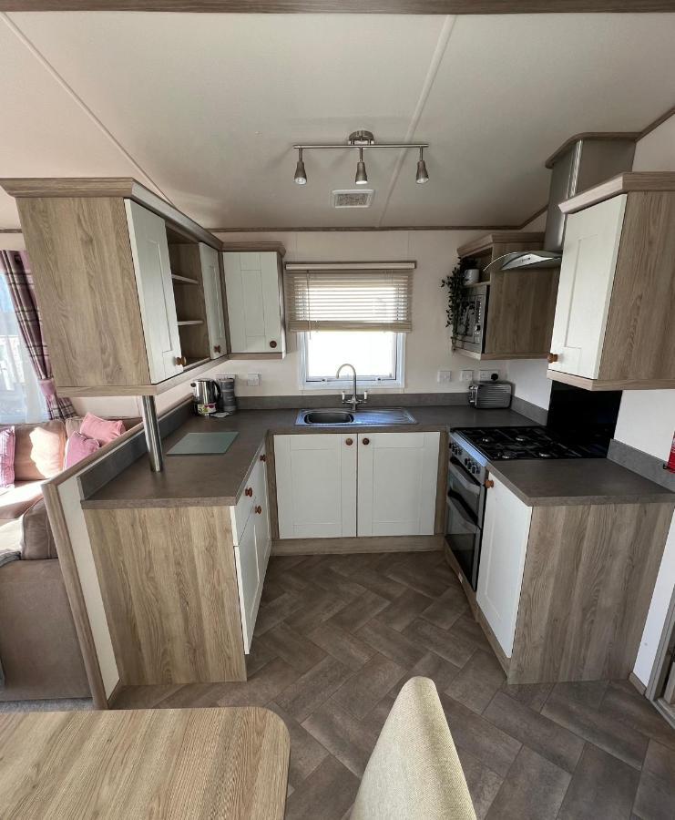 Anchors Rest - Family Caravan - Haven Lytchett Minster Buitenkant foto